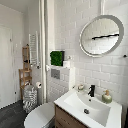 Lazy's Haven - Chic Escape In Appartement