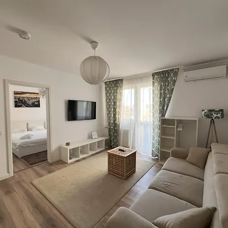 Lazy's Haven - Chic Escape In Bukarest