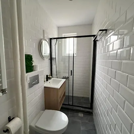 Lazy's Haven - Chic Escape In