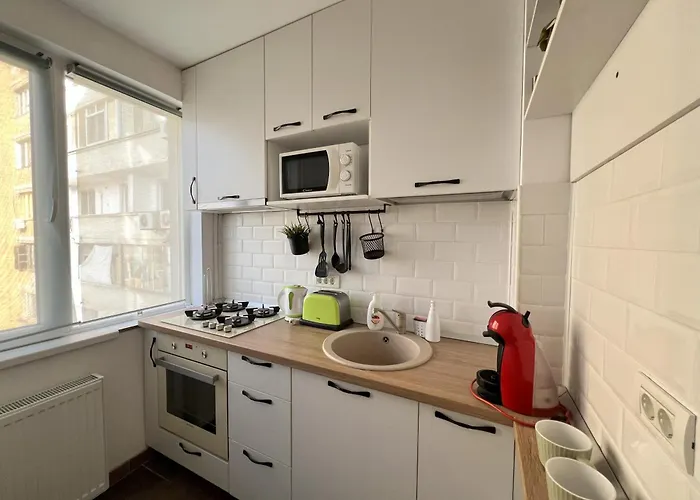 Lazy's Haven - Chic Escape In Bukarest