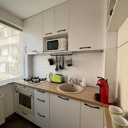 Lazy's Haven - Chic Escape In בוקרשט